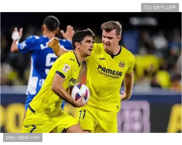 比利亚雷亚尔3-1客胜埃尔切 结束三连败重返积分榜前三